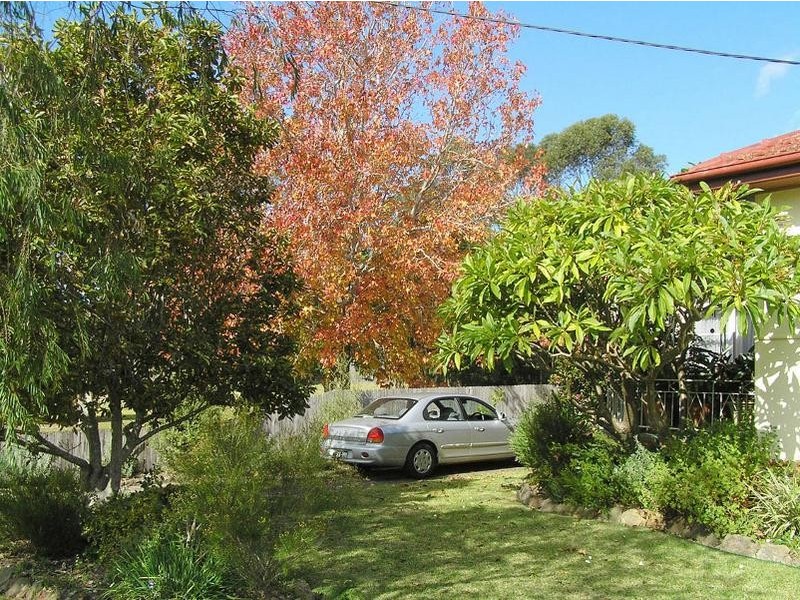 8 Dudley Avenue, Nowra NSW 2541