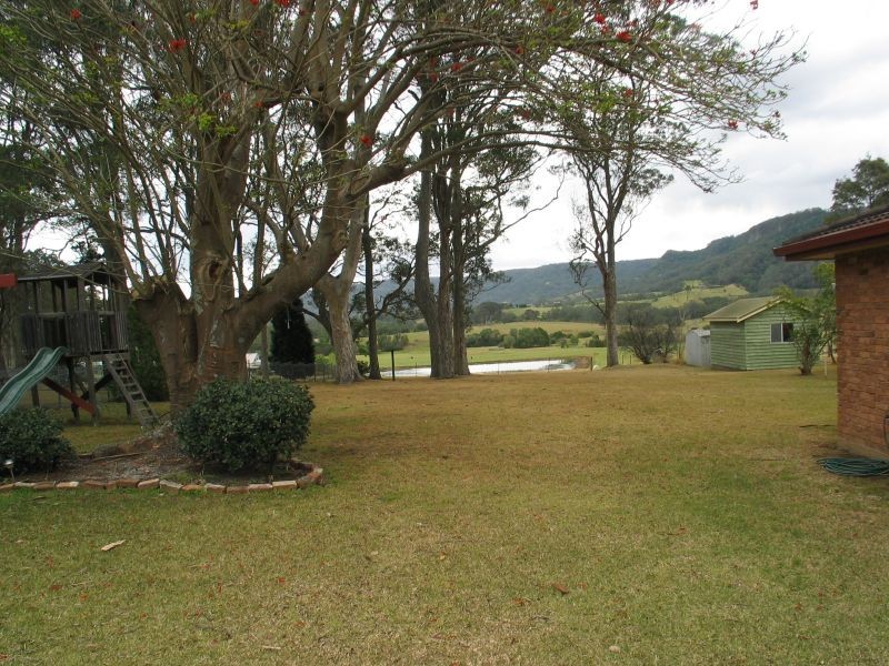 9 Nooramunga Ave, Cambewarra NSW 2540