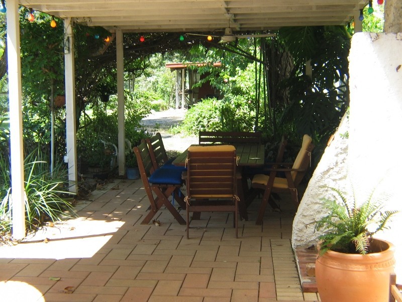 C98 Princes Highway, Bomaderry NSW 2541