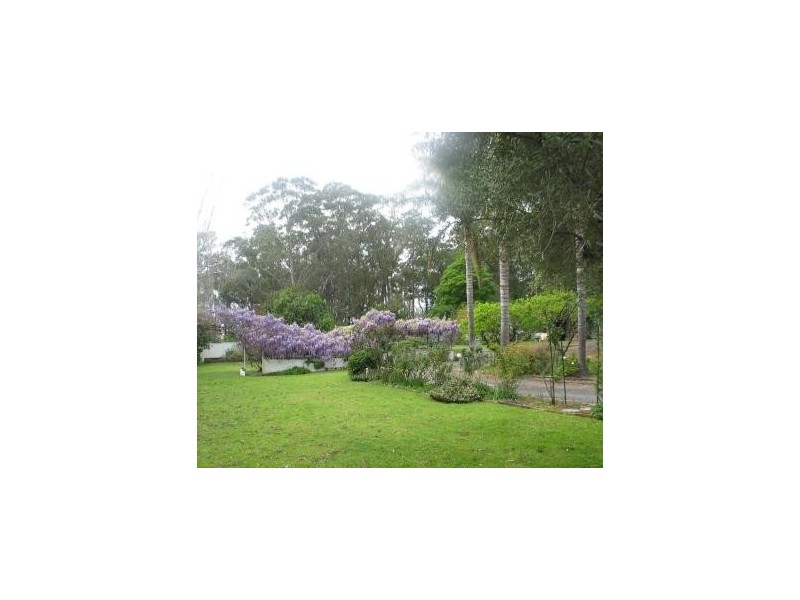 C98 Princes Highway, Bomaderry NSW 2541