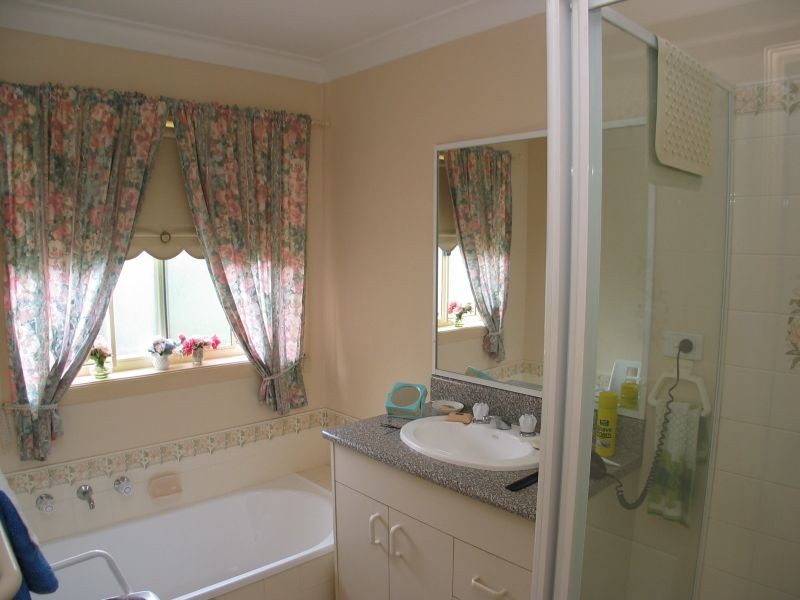 35 Windsor Drive, Berry NSW 2535