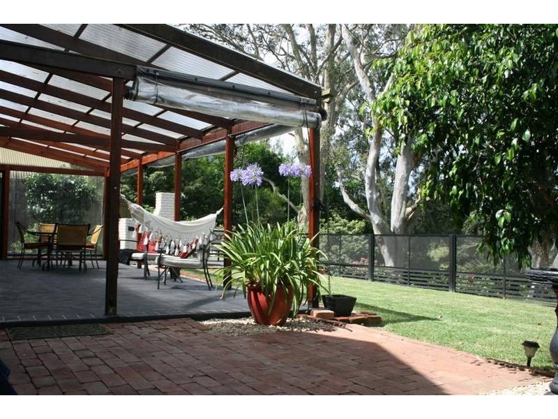 8 Evison Close, Cambewarra NSW 2540