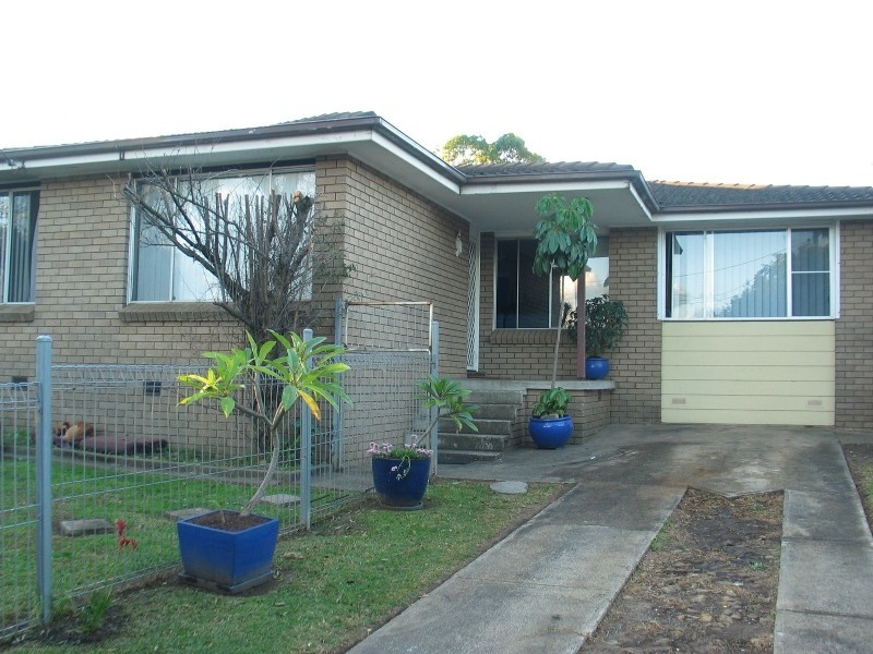 1 and 2/12 McINTYRE WAY, Bomaderry NSW 2541