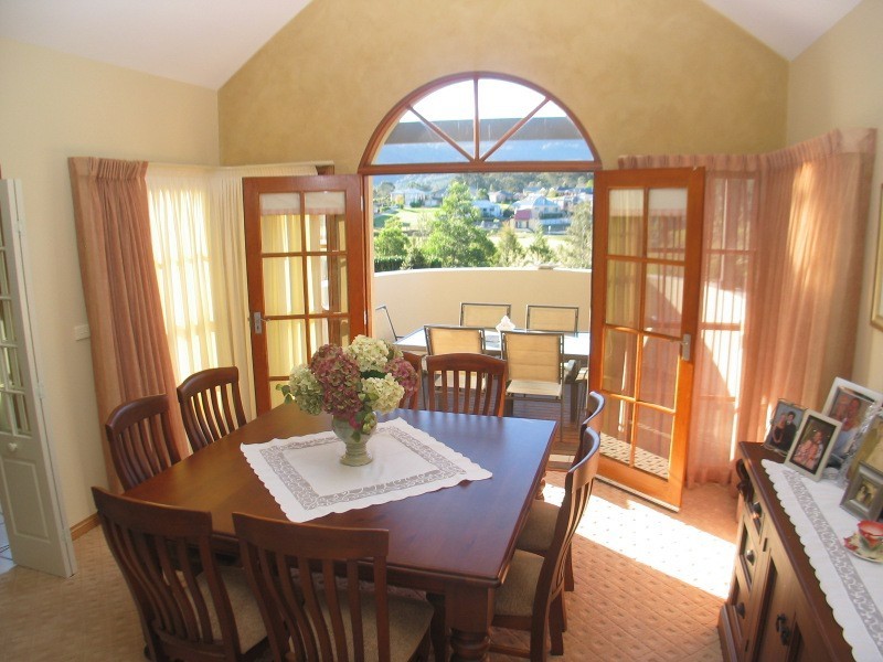 6 Lebene Grove, Cambewarra NSW 2540