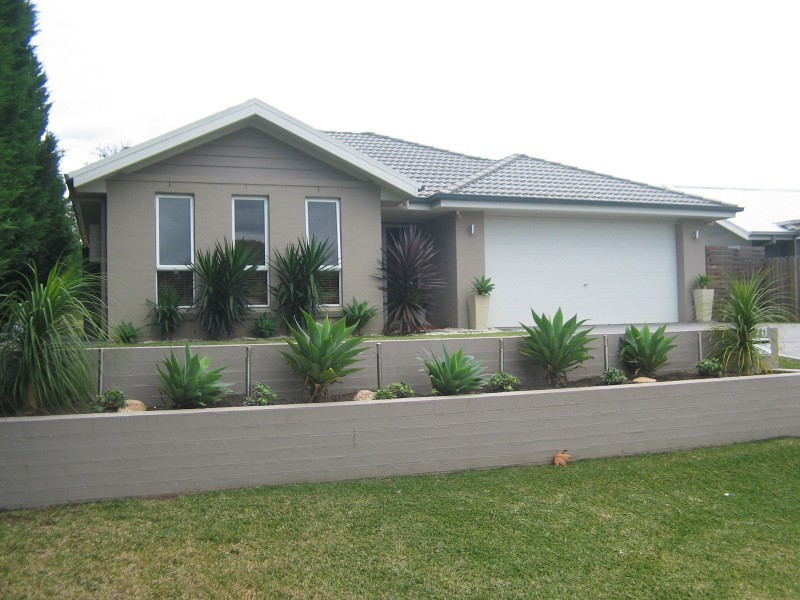 70 Emerald Drive, Meroo Meadow NSW 2540