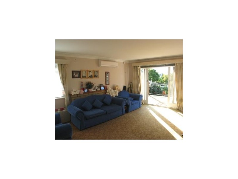 8 West Street, Nowra NSW 2541