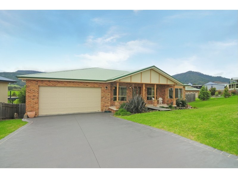 2 Lebene Grove, Cambewarra NSW 2540