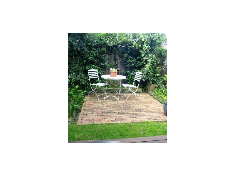 2/37 Queen Street, Berry NSW 2535