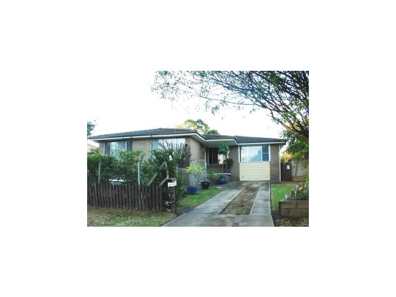 12 McIntyre Way, Bomaderry NSW 2541