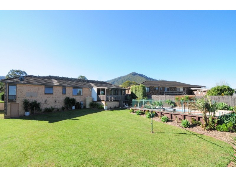 10 Kongoola Avenue, Cambewarra NSW 2540