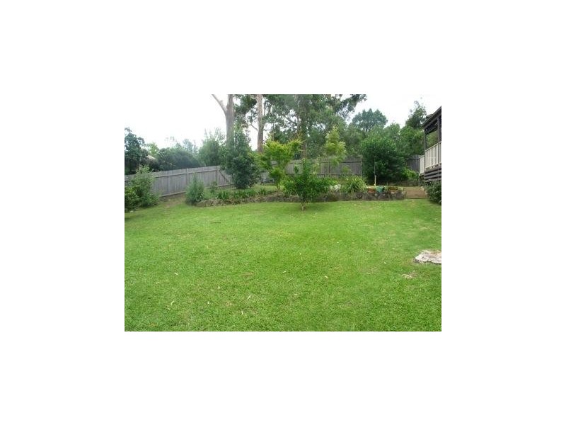 19 Windsor Drive, Berry NSW 2535