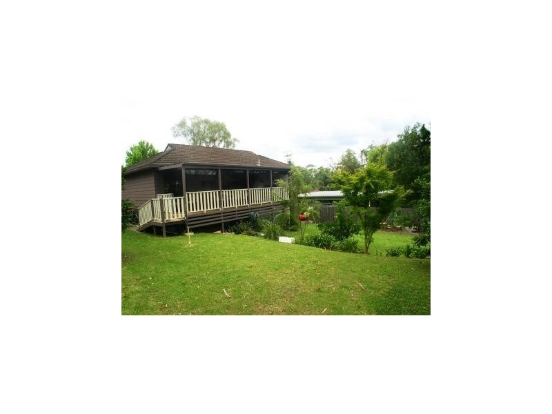 19 Windsor Drive, Berry NSW 2535