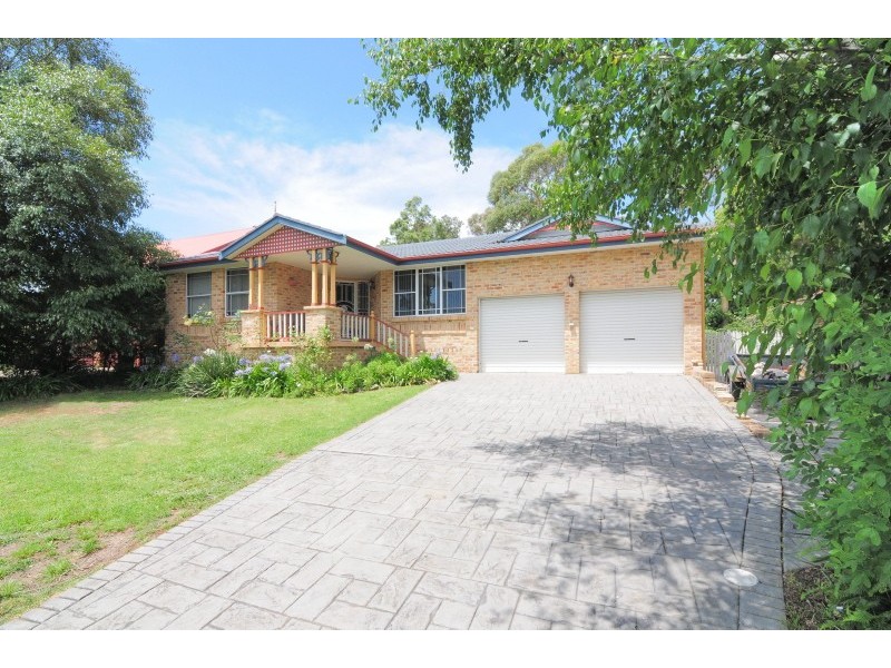 108 Jasmine Dr, Bomaderry NSW 2541