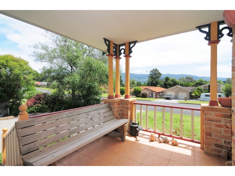 108 Jasmine Dr, Bomaderry NSW 2541