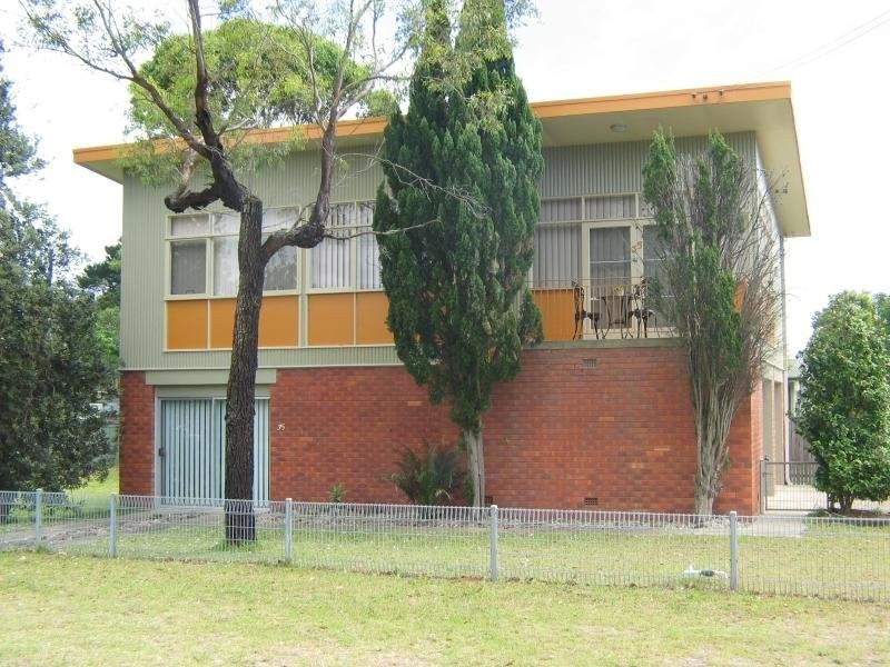 35 Renown Avenue, Shoalhaven Heads NSW 2535