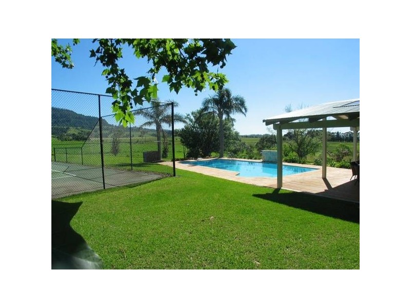 70 Boxsells Lane, Meroo Meadow NSW 2540