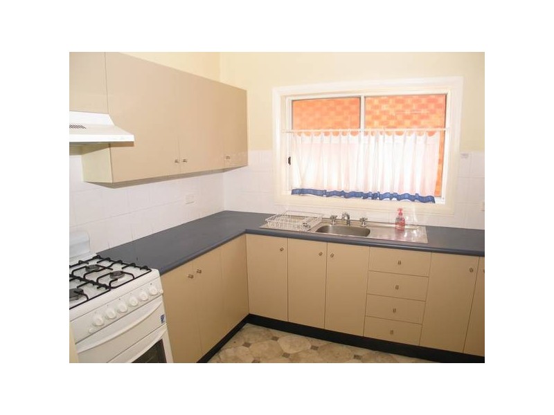 10 West Street, Nowra NSW 2541