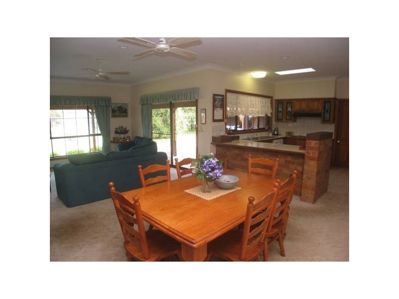35A Abernethys Lane, Meroo Meadow NSW 2540