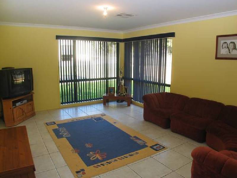 77 Watt Road, Falls Creek NSW 2540