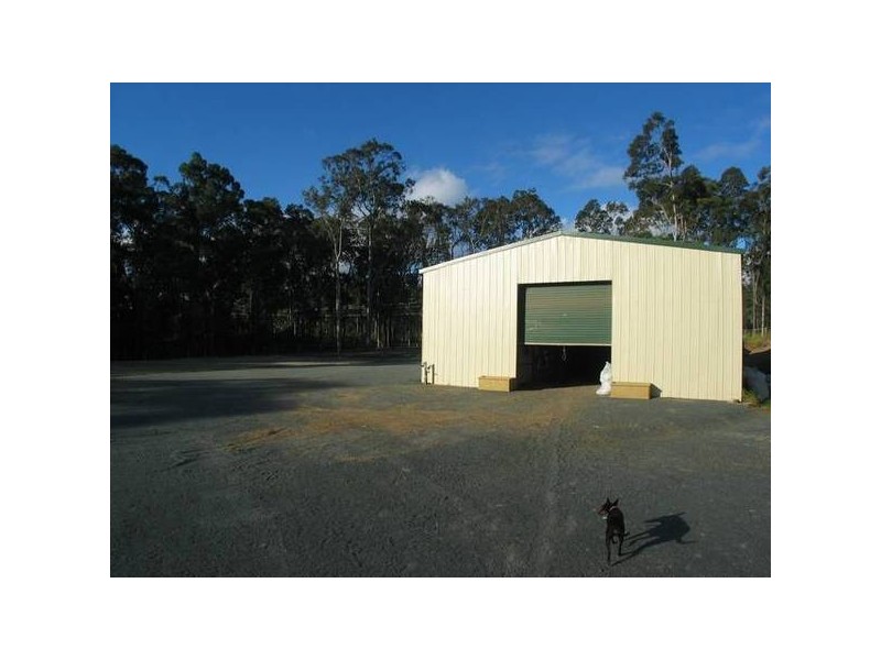 77 Watt Road, Falls Creek NSW 2540
