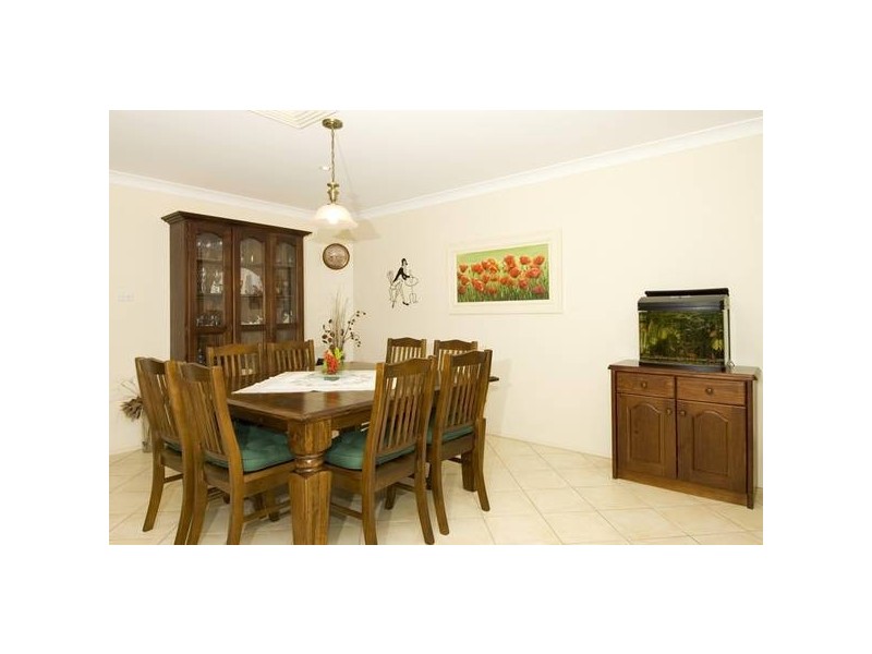 Freesia Crescent, Bomaderry NSW 2541