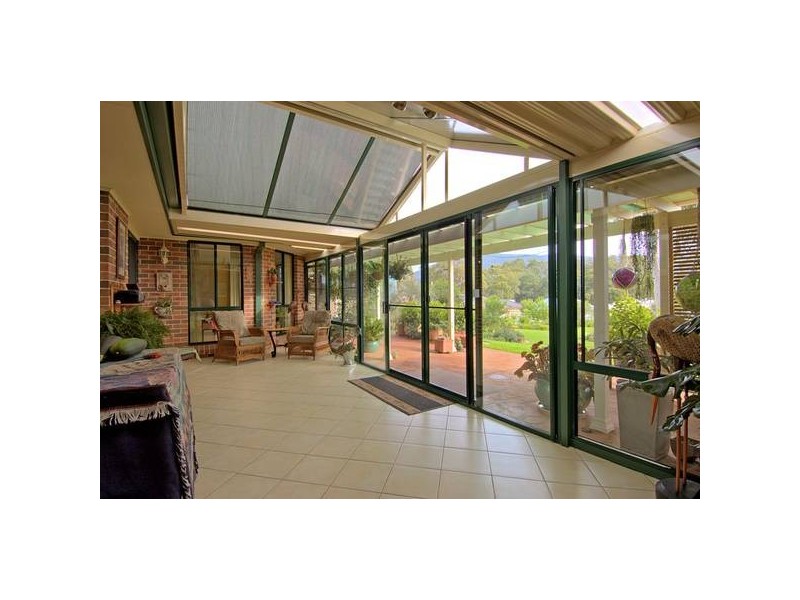 Freesia Crescent, Bomaderry NSW 2541