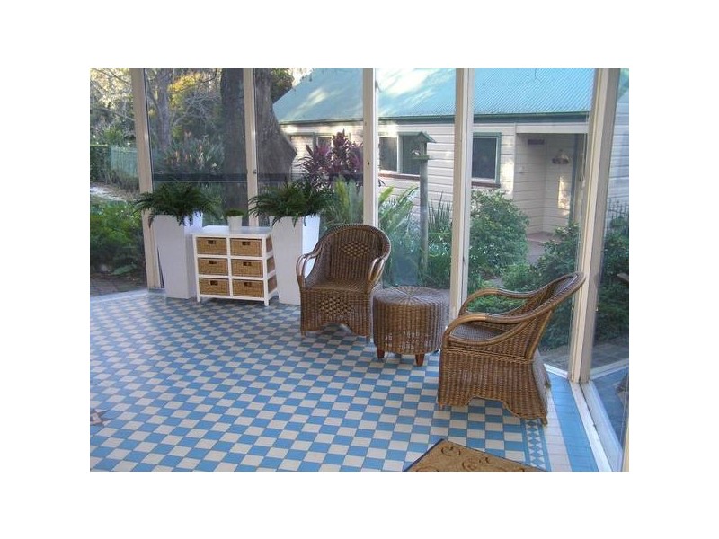 125 Brinawarr Street, Bomaderry NSW 2541