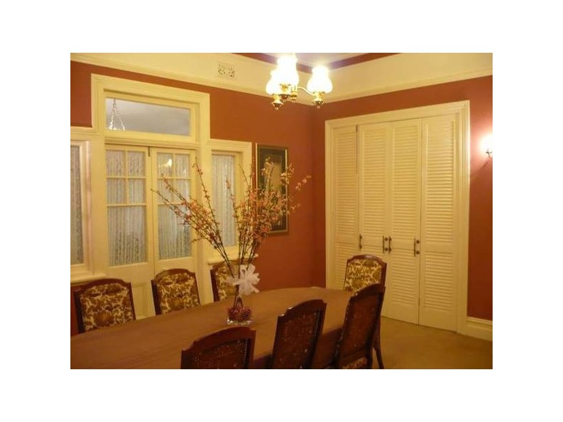 125 Brinawarr Street, Bomaderry NSW 2541