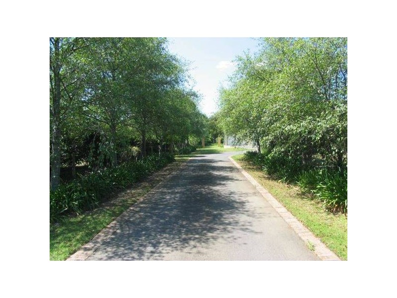 38 Elvin Drive, Bomaderry NSW 2541