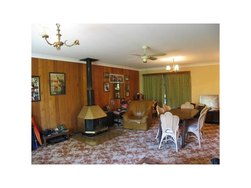 8 Windsor Drive, Berry NSW 2535