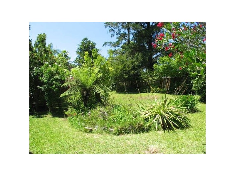 8 Windsor Drive, Berry NSW 2535