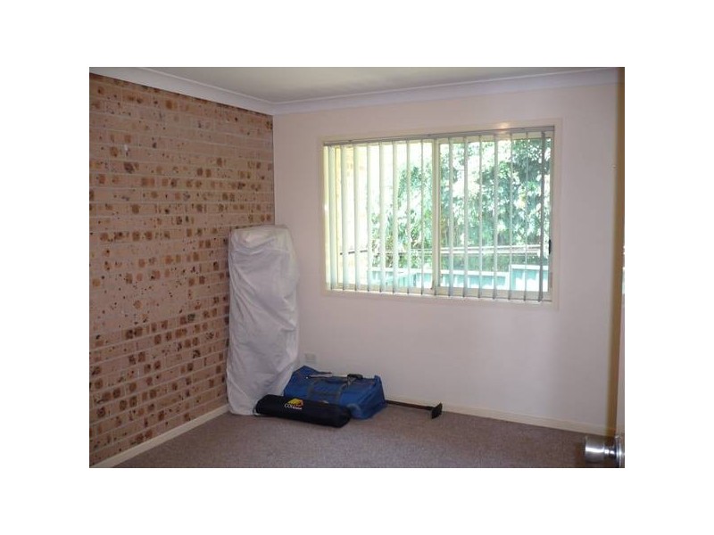 2/3 Harbour Blvd, Bomaderry NSW 2541