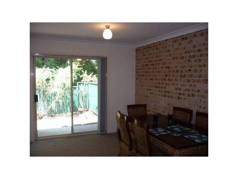2/3 Harbour Blvd, Bomaderry NSW 2541