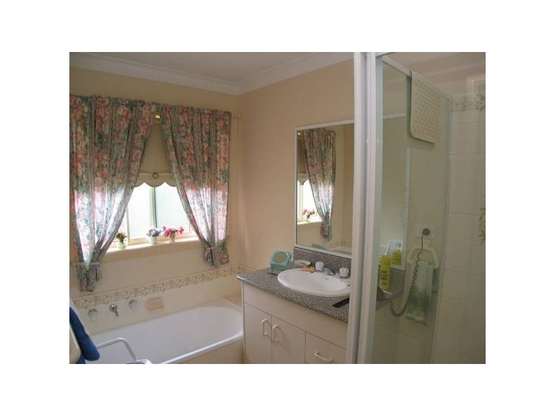 35 Windsor Drive, Berry NSW 2535