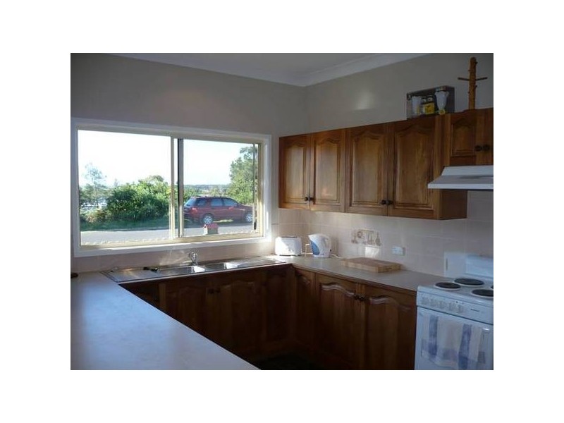 26 McIntosh Street, Shoalhaven Heads NSW 2535