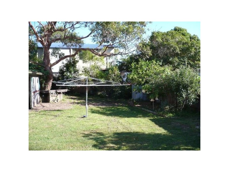 26 McIntosh Street, Shoalhaven Heads NSW 2535