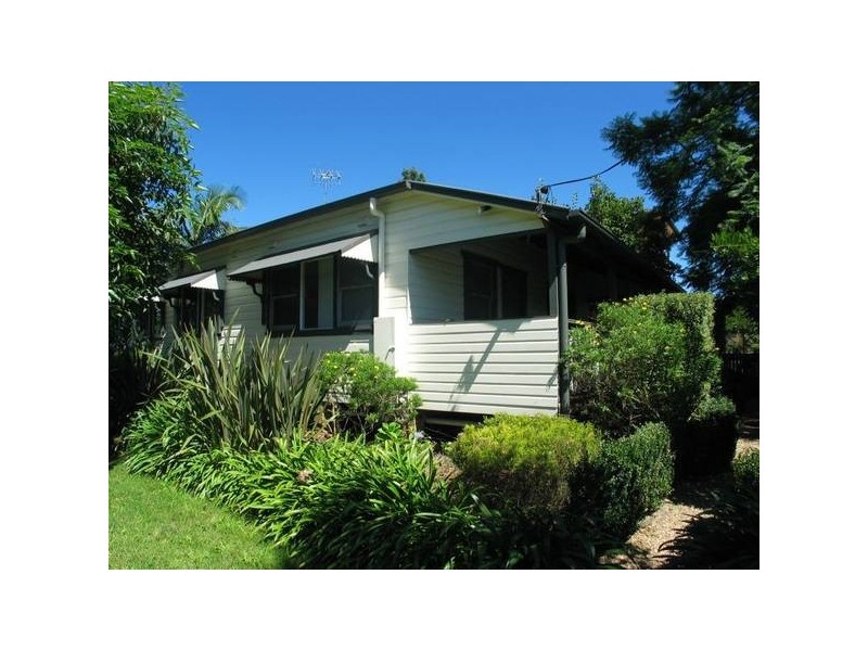 12 Cnr Kangaroo Valley Rd & Ford St, Berry NSW 2535
