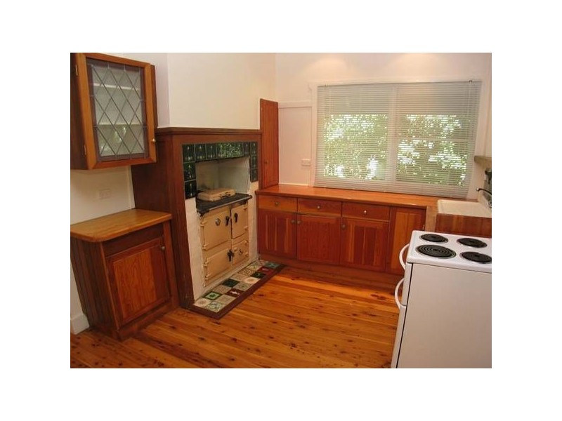 12 Cnr Kangaroo Valley Rd & Ford St, Berry NSW 2535