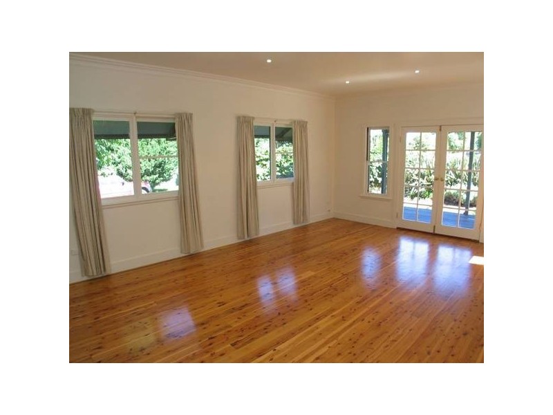 12 Cnr Kangaroo Valley Rd & Ford St, Berry NSW 2535