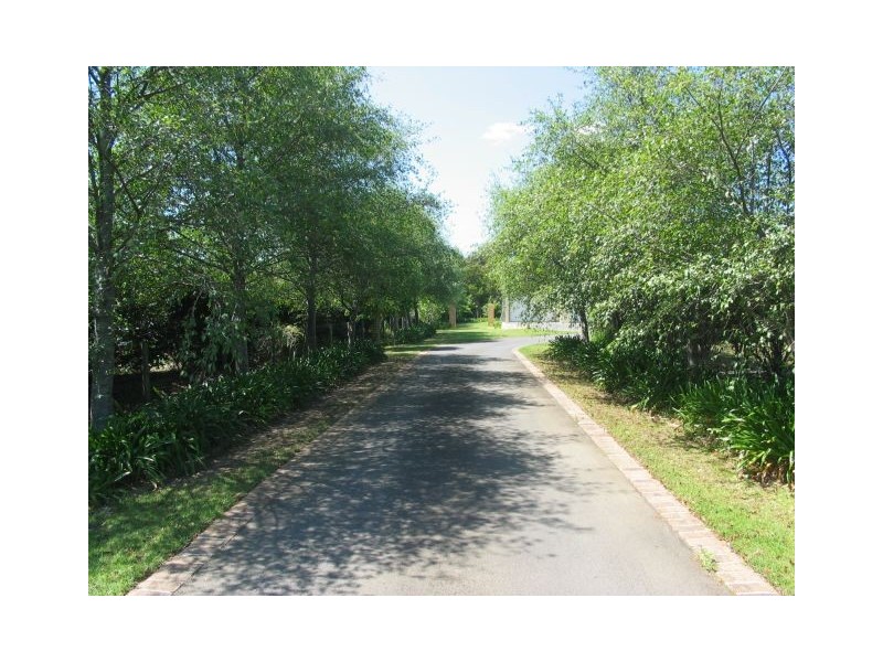 38 Elvin Drive, Bomaderry NSW 2541