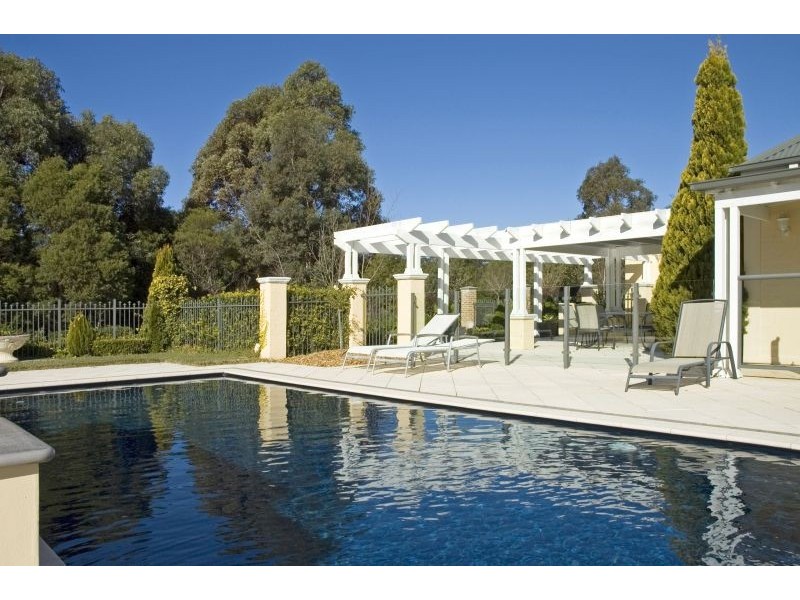 38 Elvin Drive, Bomaderry NSW 2541