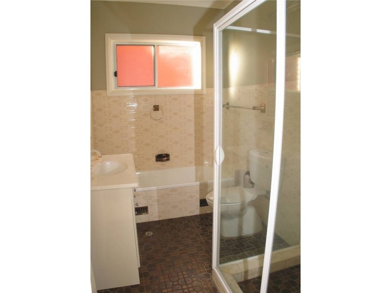 10 West Street, Nowra NSW 2541