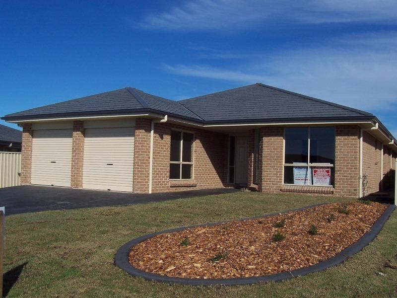 21 Golden Ash Close, Worrigee NSW 2540