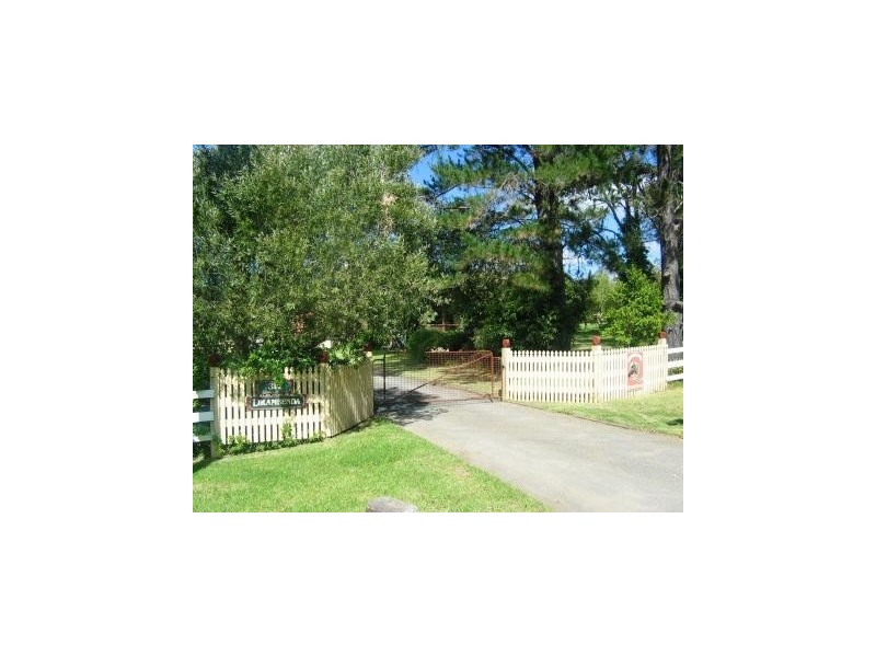 314 Sussex Inlet Road, Sussex Inlet NSW 2540