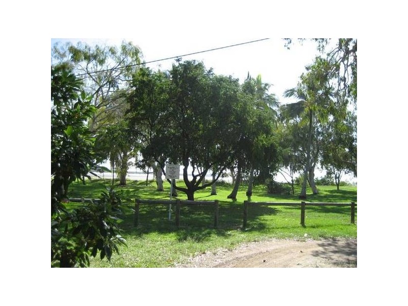 4 Swallow Street, Slade Point QLD 4740