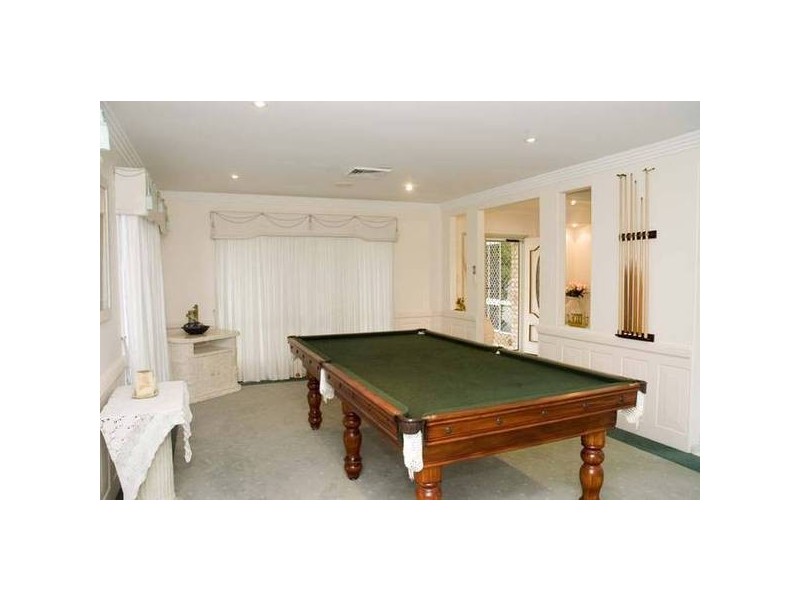 18 Sam Bezzina Drive, Beaconsfield QLD 4740