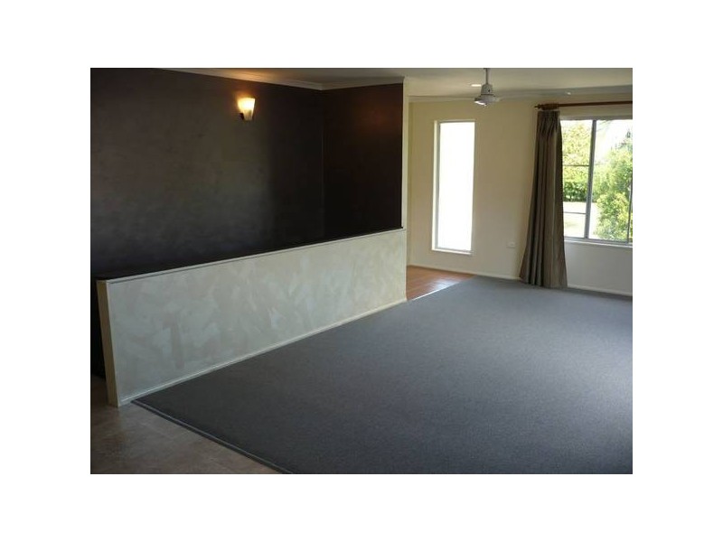 4 Stirling Court, Mount Pleasant QLD 4740