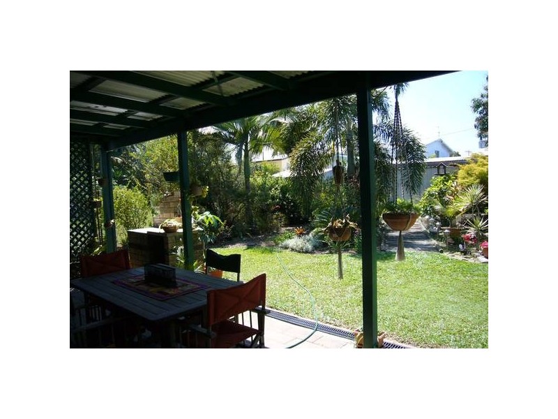 16 Graves Street, North Mackay QLD 4740