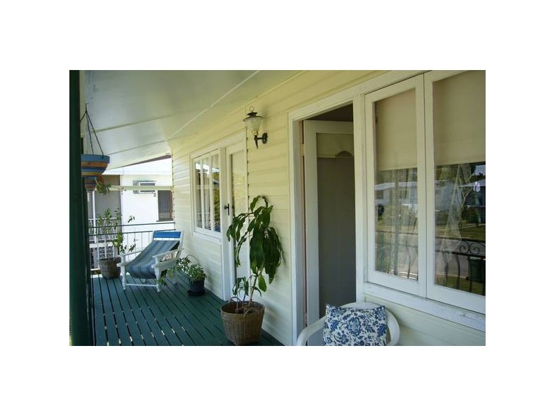 16 Graves Street, North Mackay QLD 4740