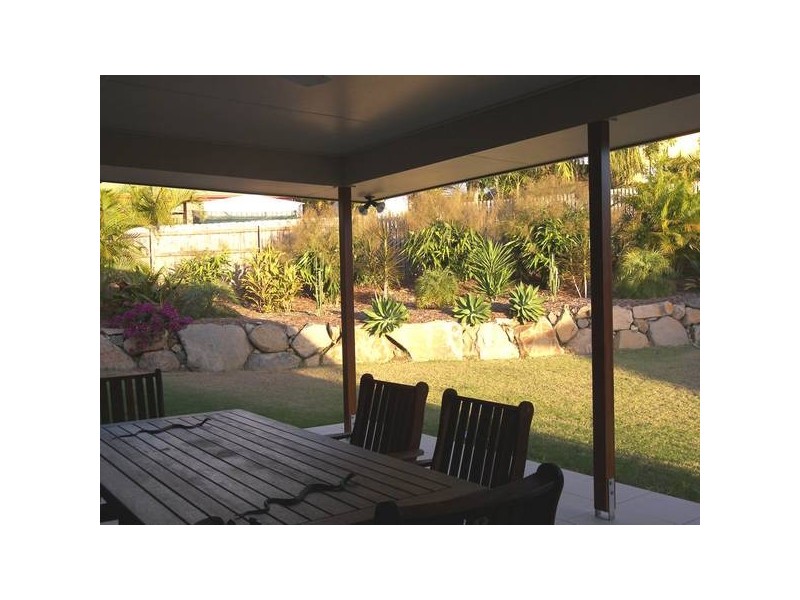 3 Cooper Court, Rural View QLD 4740